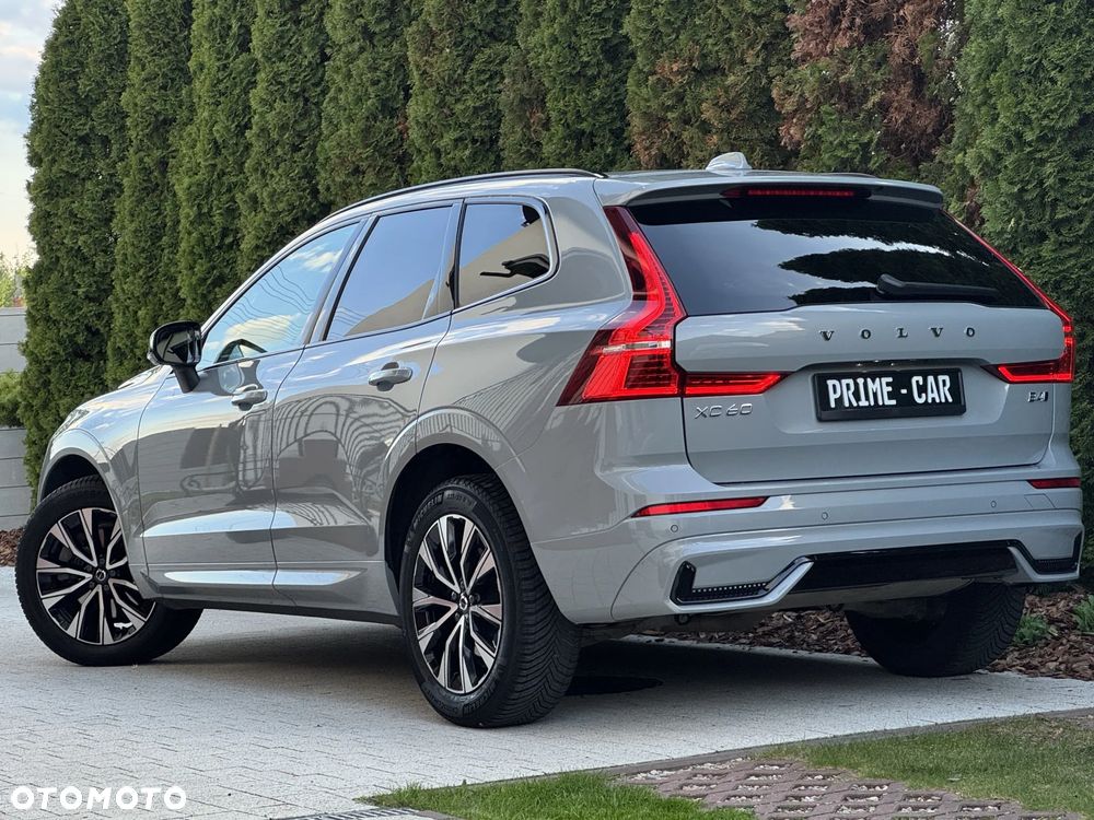 Volvo XC 60 B4 D AWD Plus Dark - 7
