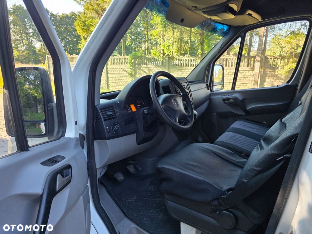 Mercedes-Benz Sprinter - 5