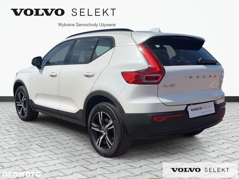 Volvo XC 40 B3 B DKG Plus Dark - 8