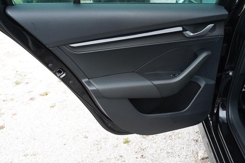 Skoda Octavia 1.5 TSI mHEV Edition 130 Selection DSG - 9