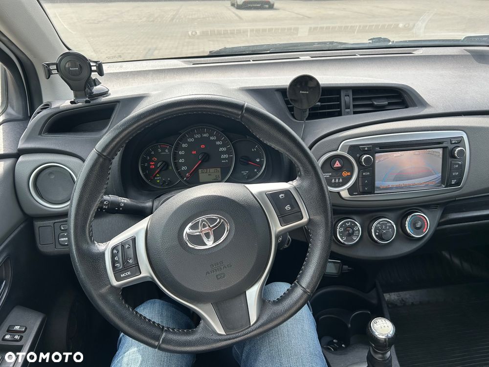Toyota Yaris 1.4 D-4D Terra A/C - 17