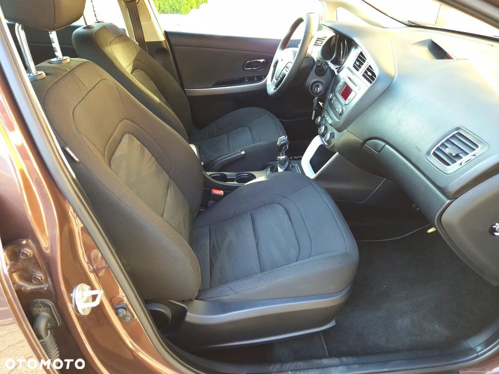 Kia Ceed 1.6 GDI Spirit - 32