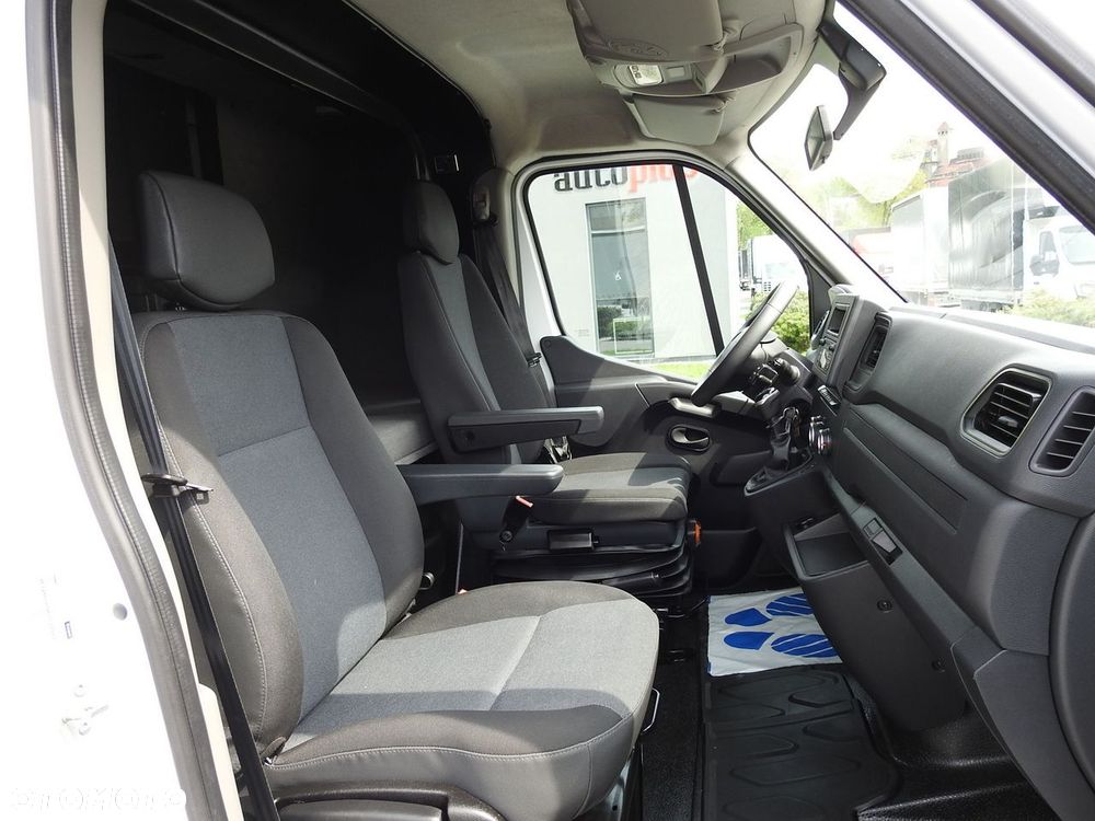 Renault MASTER PLANDEKA 10 PALET WEBASTO TEMPOMAT KLIMATYZACJA LEDY PNEUMATYKA  165KM - 35