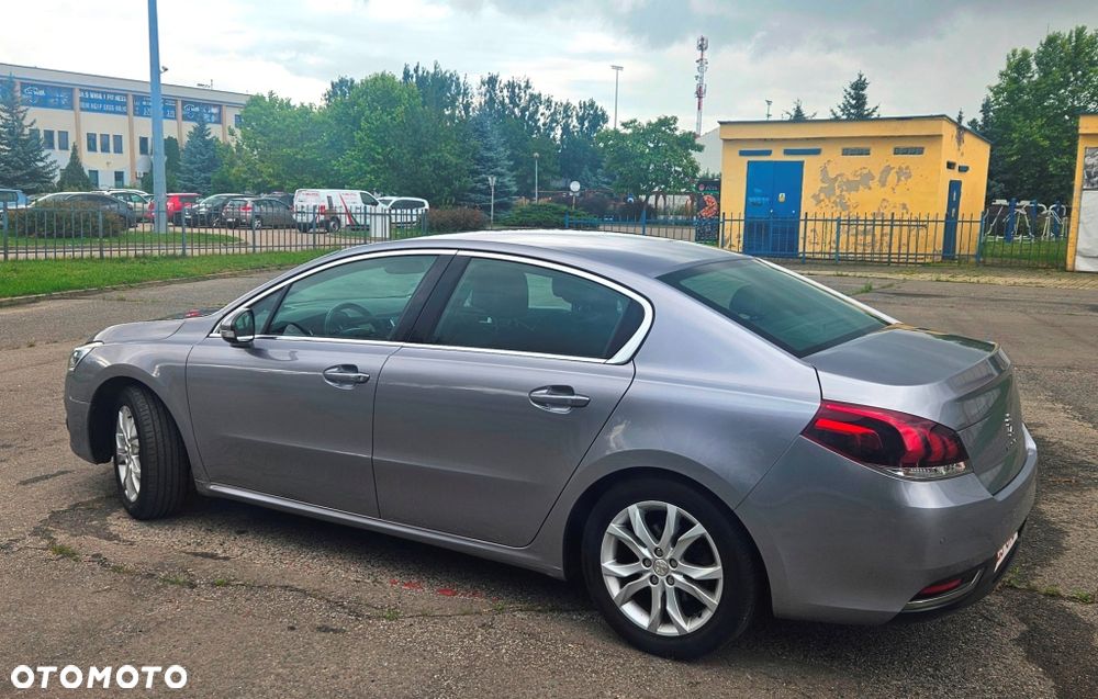 Peugeot 508 1.6 e-THP Allure S&S - 10
