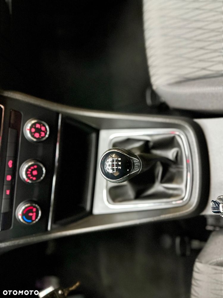 Seat Leon SC 1.4 TSI Style S&S - 24