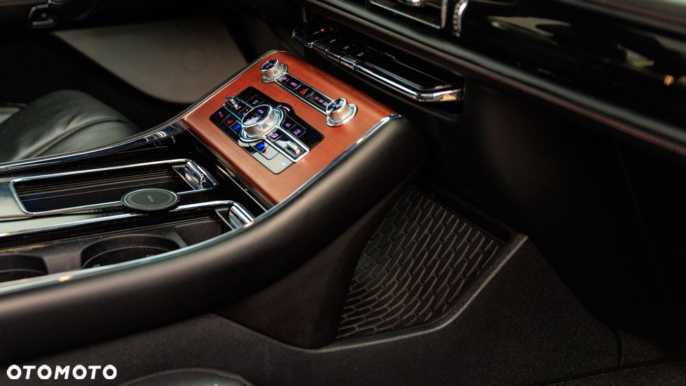 Lincoln Aviator - 18