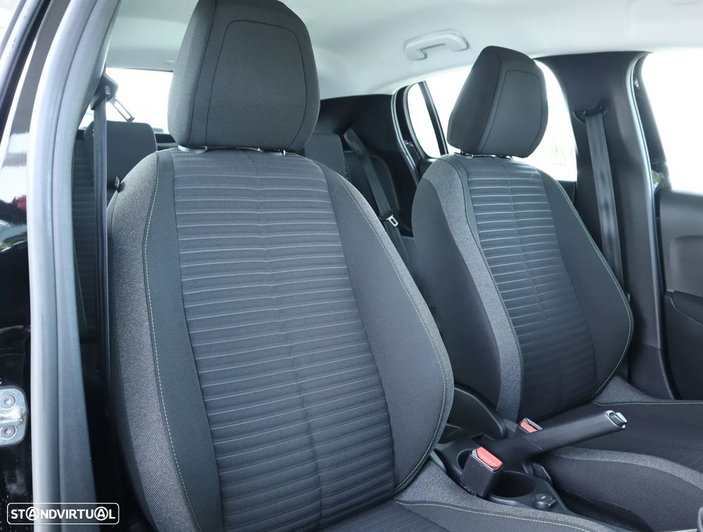 Peugeot 208 1.2 PureTech Active - 4