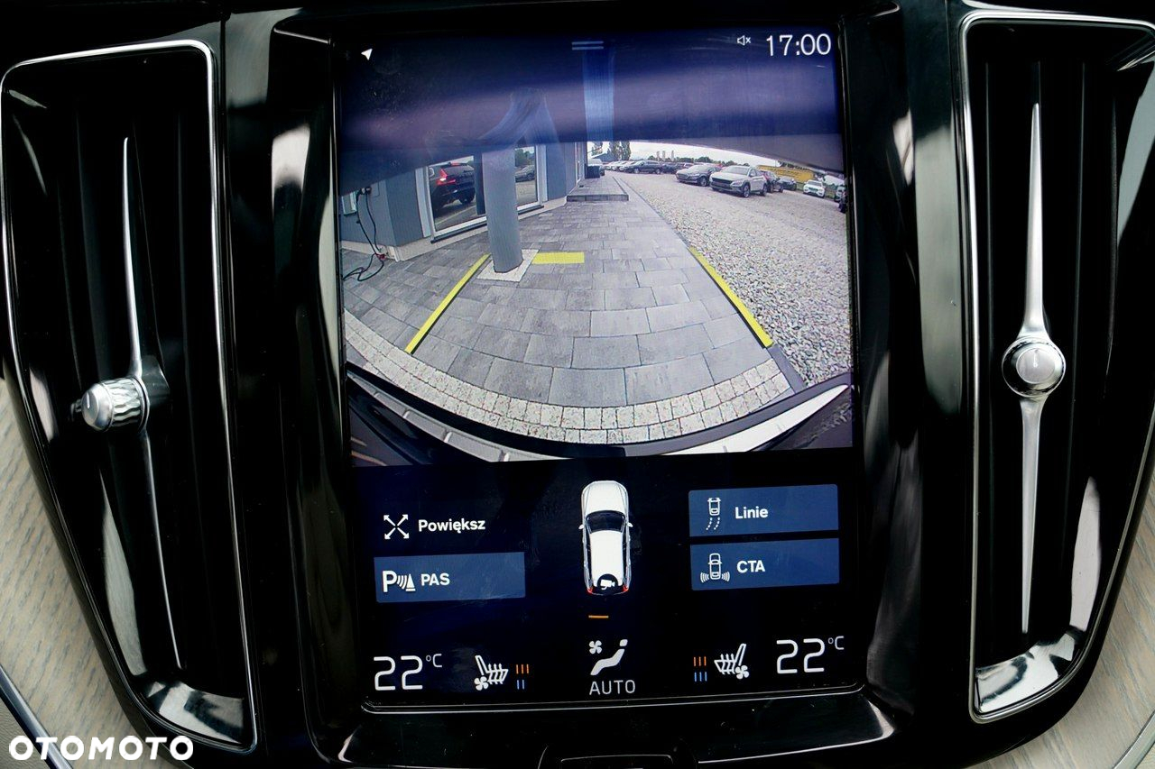 Volvo XC 60 - 38