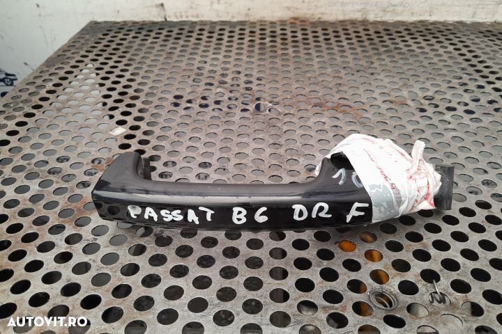 Maner deschidere din exterior usa fata dreapta Volkswagen VW Passat B - 1