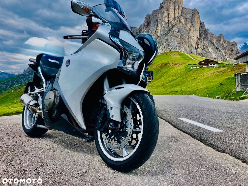 Honda VFR - 1