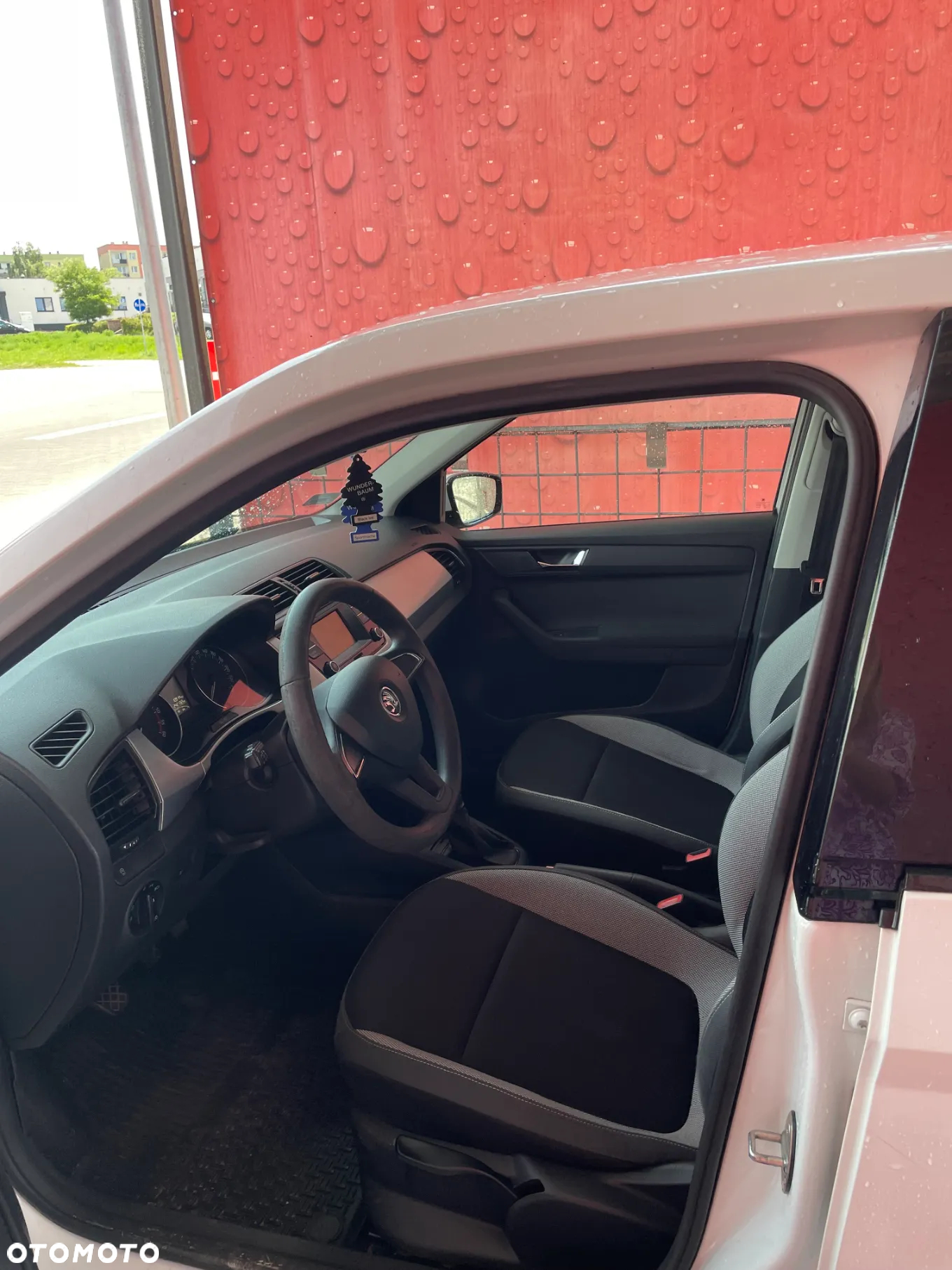 Skoda Fabia - 10