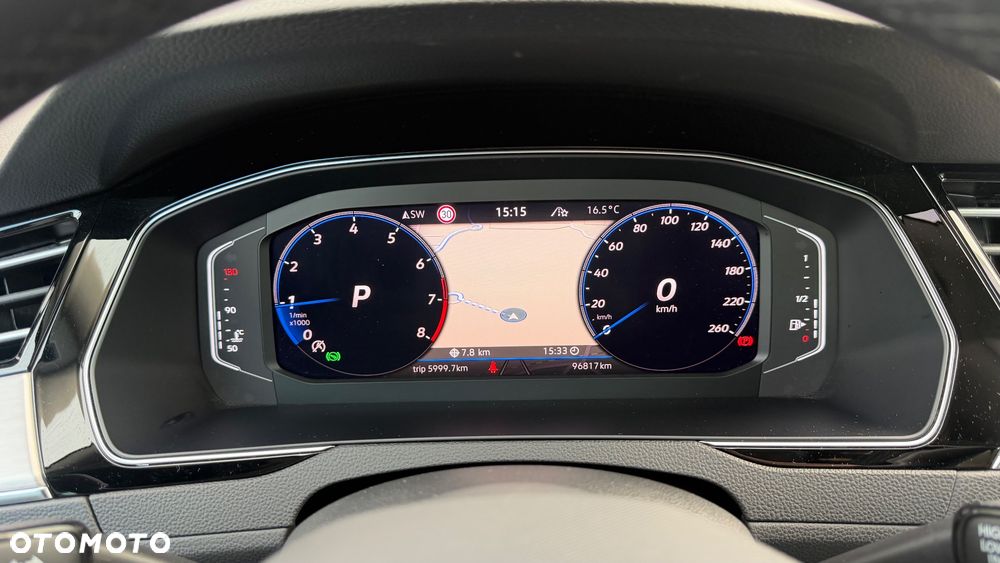 Volkswagen Passat 1.5 TSI OPF DSG Highline - 10
