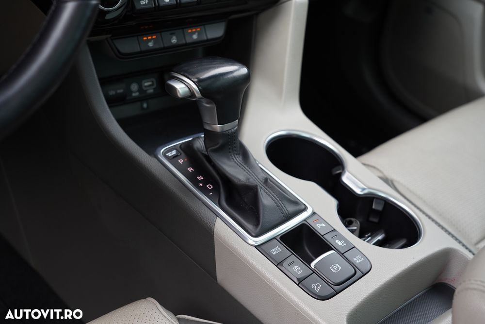 Kia Sportage 1.7 CRDI 2WD ISG Aut. Spirit - 18