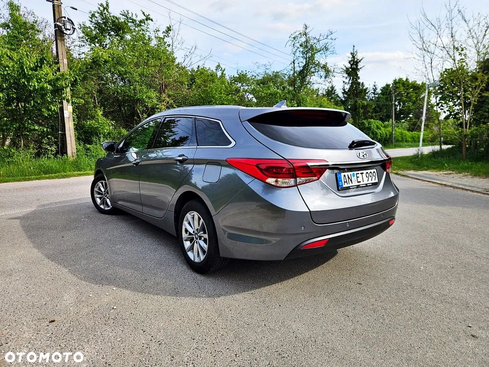 Hyundai i40 Kombi blue 1.7 CRDi Premium - 9