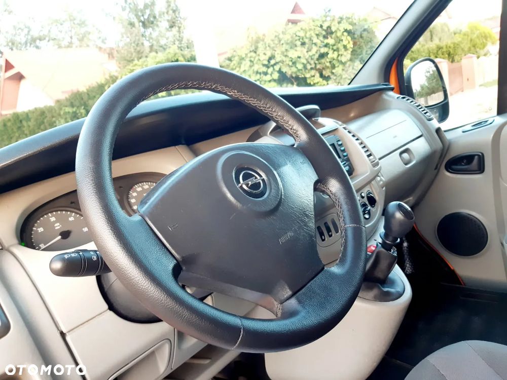 Opel Vivaro - 34