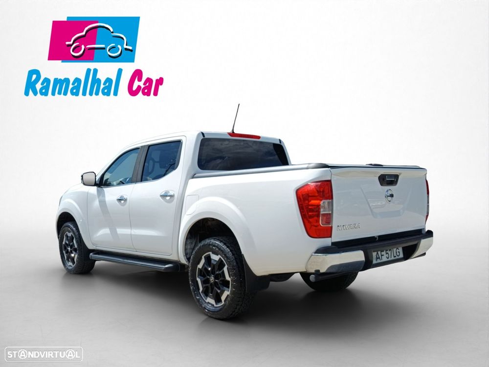 Nissan Pick Up - 8