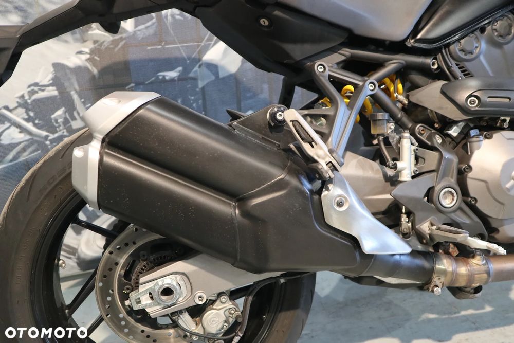 Ducati Monster - 20