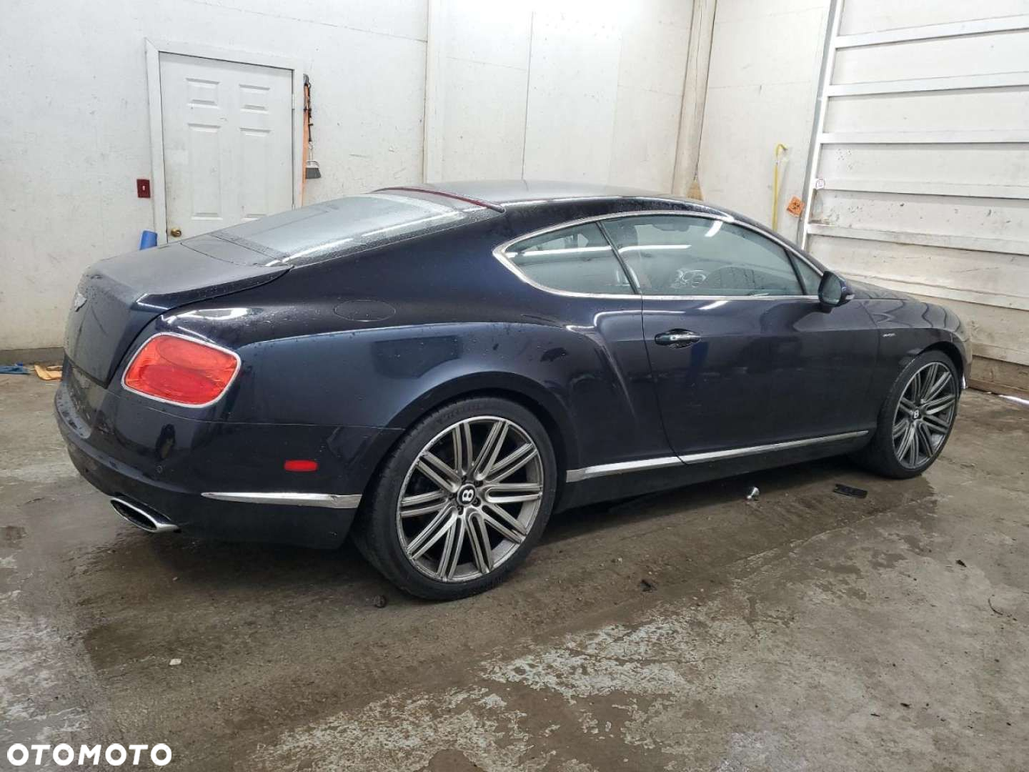 Bentley Continental GT - 10