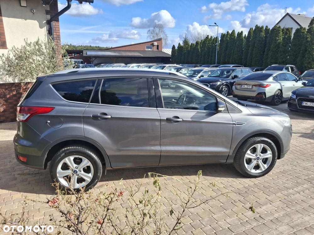 Ford Kuga 1.6 EcoBoost 2x4 Titanium - 8