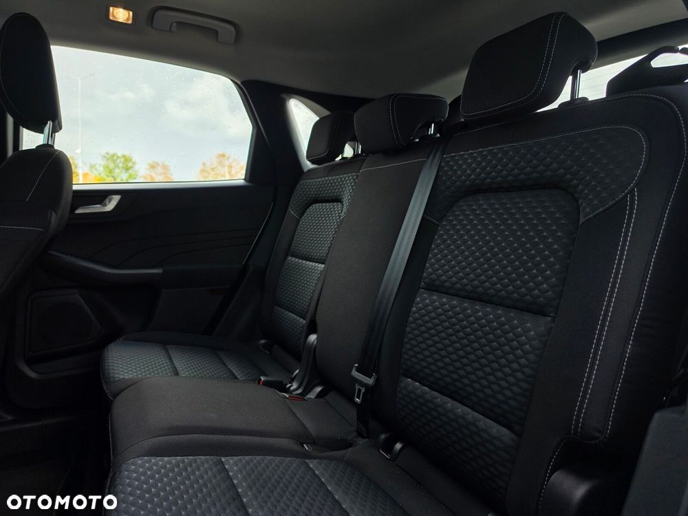 Ford Kuga - 31