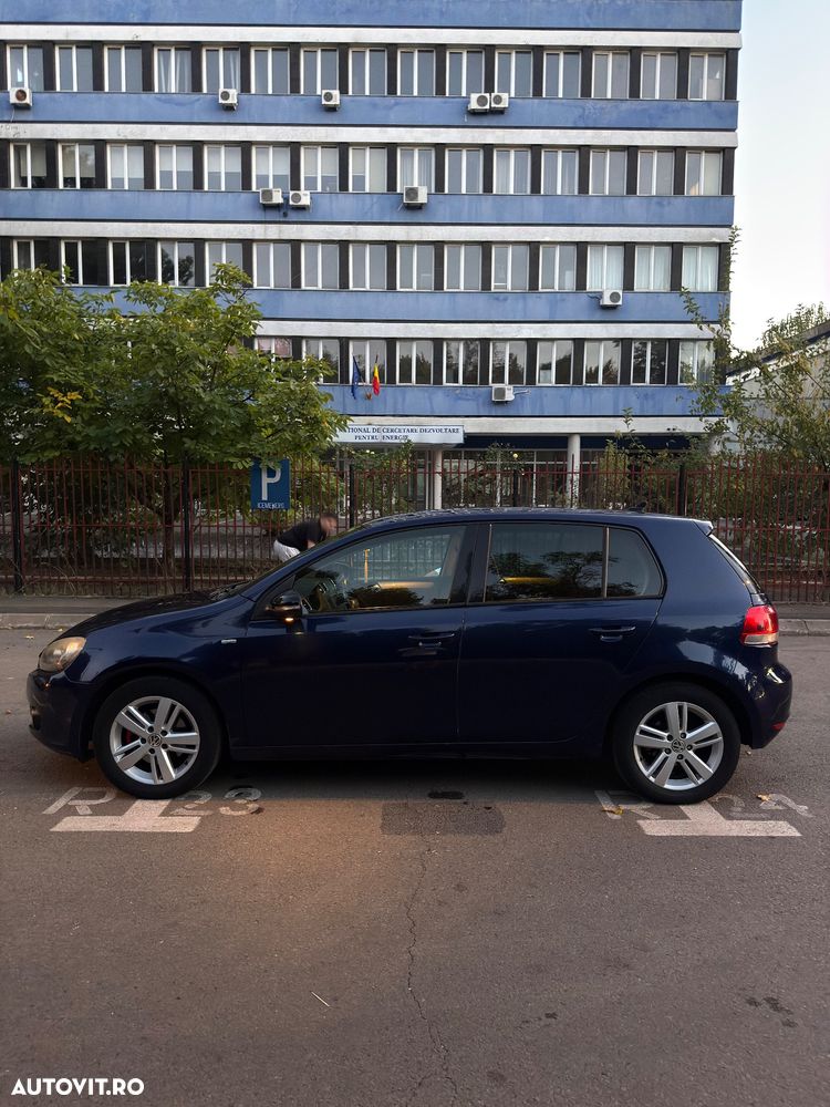 VOLKSWAGEN Golf 2012 — imagine 4