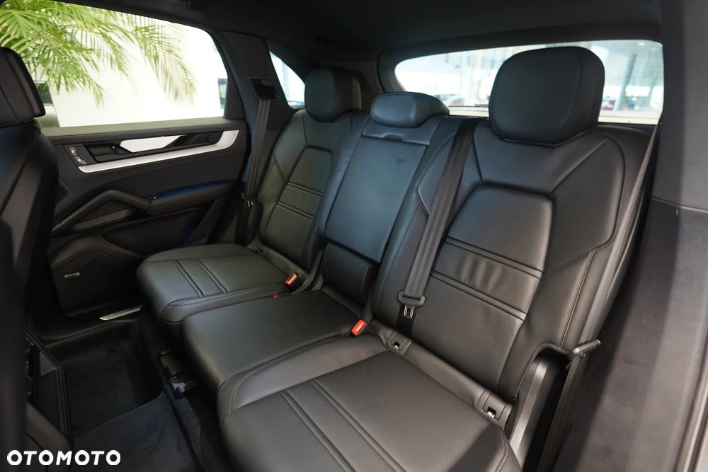Porsche Cayenne E-Hybrid PHEV - 11