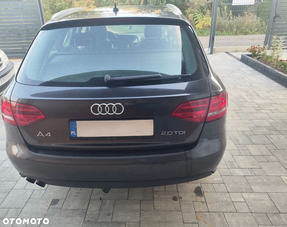 Audi A4 Avant - 4
