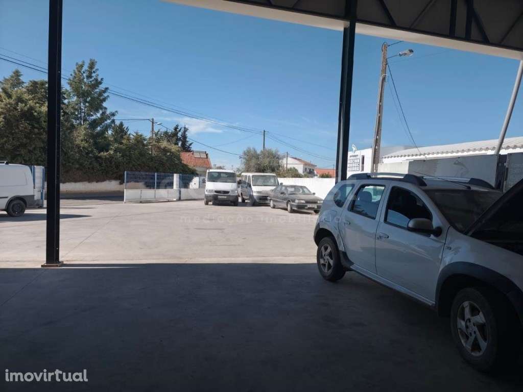 Armazém com Terreno e Oficina Totalmente Equipada - 848,60 m² - Grande imagem: 2/16