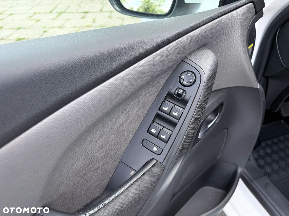 Citroën C4 Picasso 1.6 BlueHDi MoreLife S&S EAT6 - 19