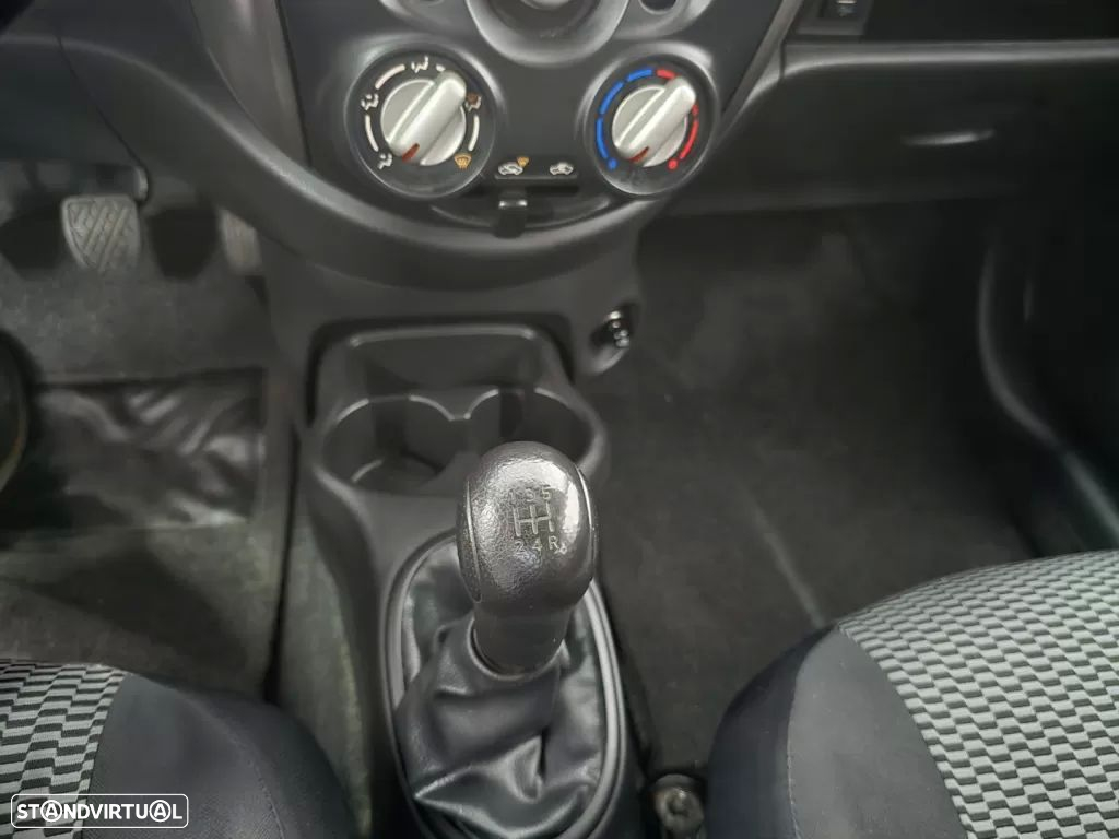Nissan Micra 1.2 Tekna Premium Exterior White - 16