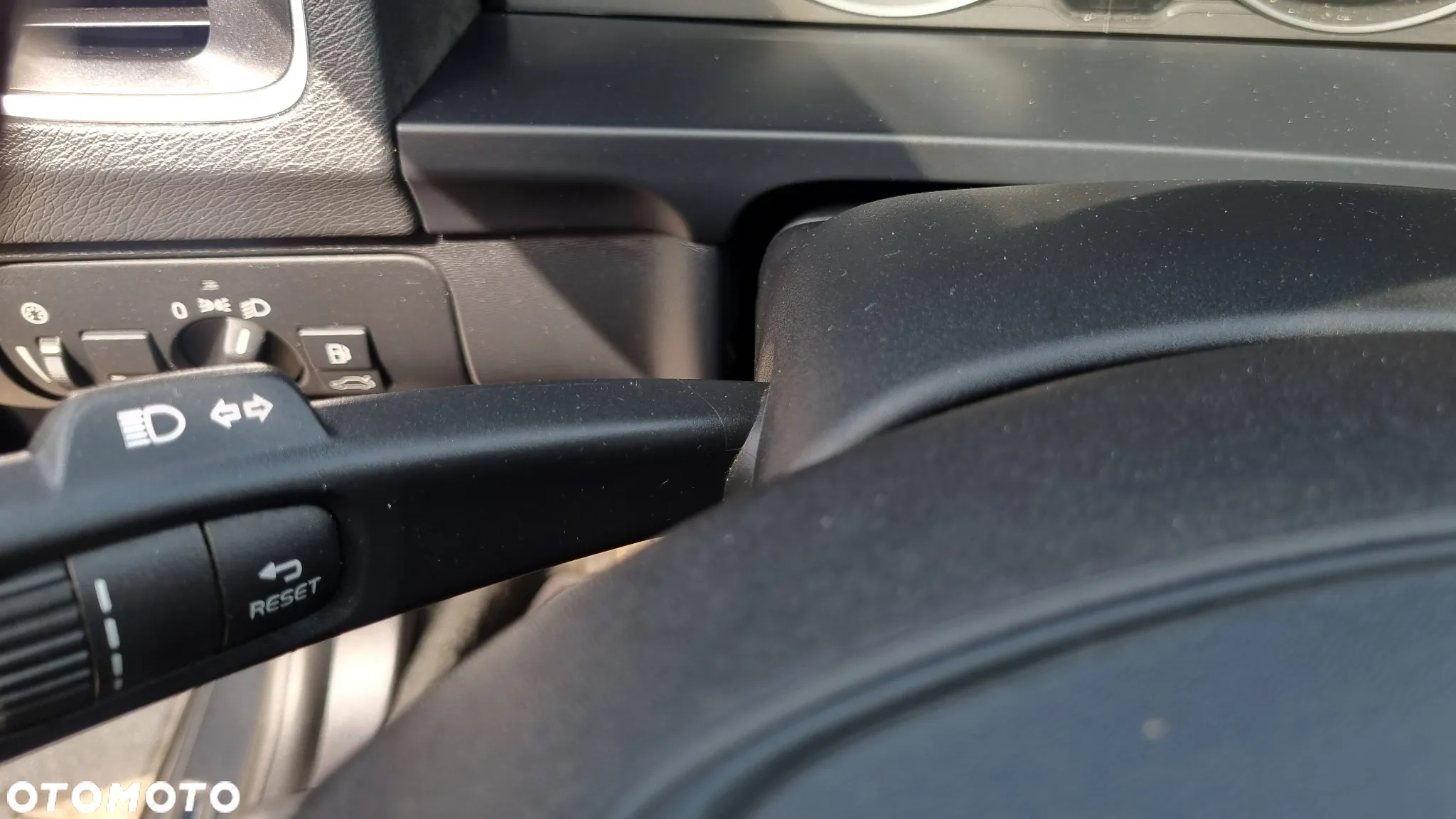 Volvo V60 D4 Momentum - 24