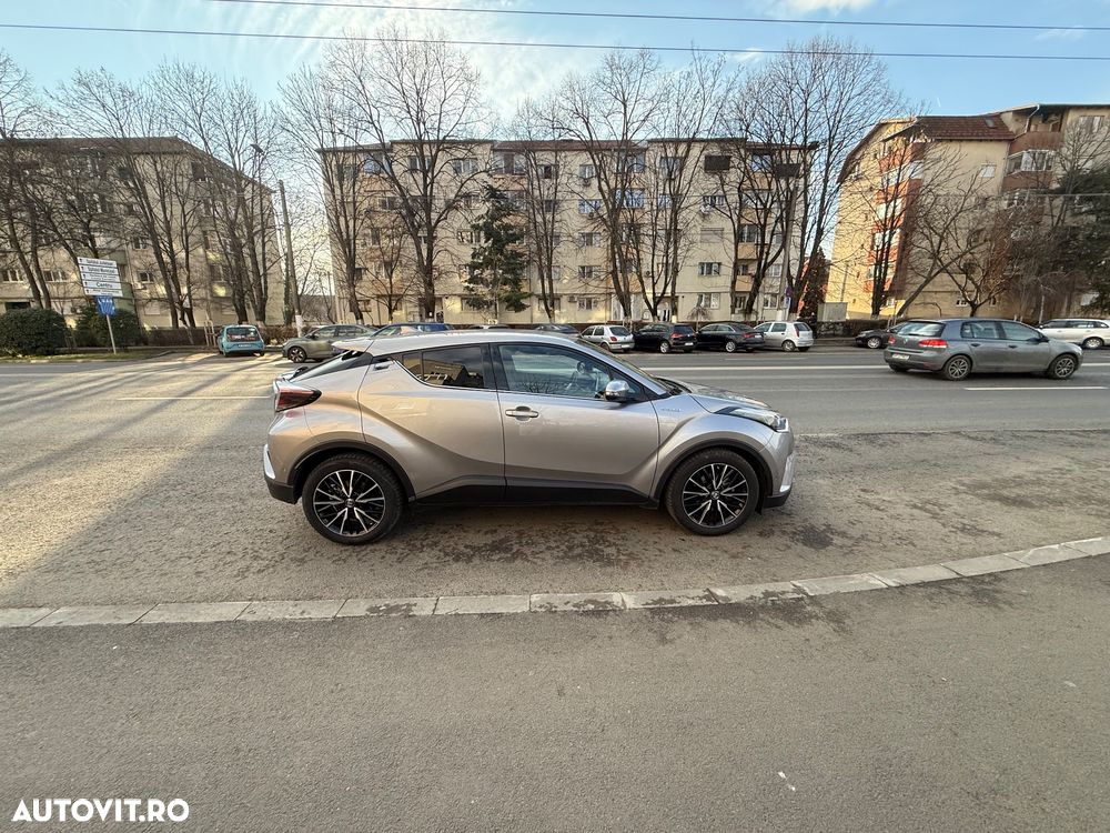 Toyota C-HR Lounge - 3