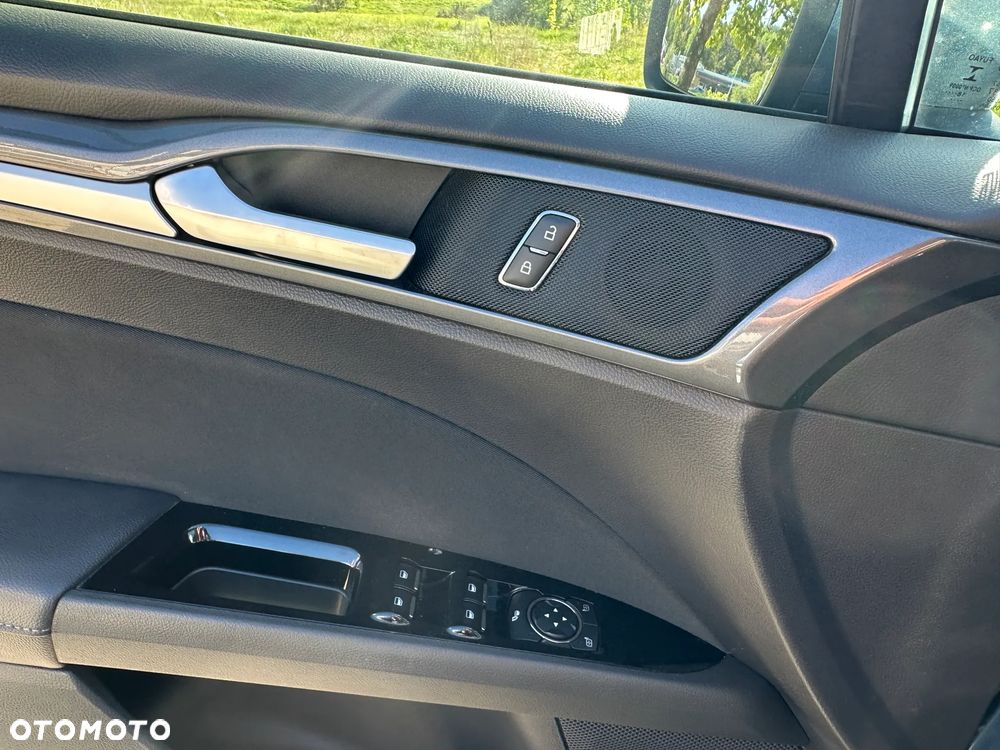 Ford Mondeo - 21