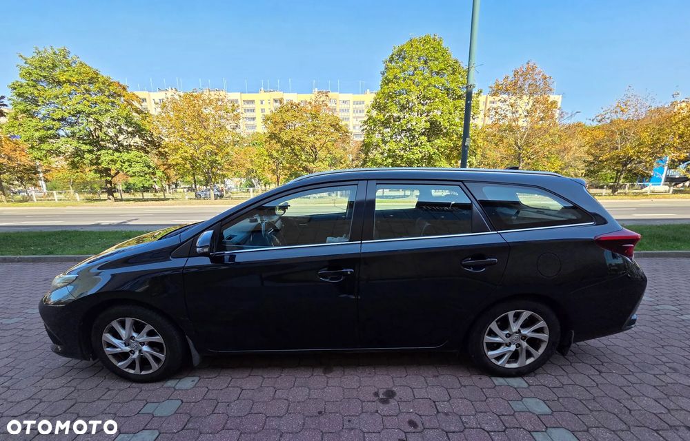 Toyota Auris 1.6 Comfort - 4