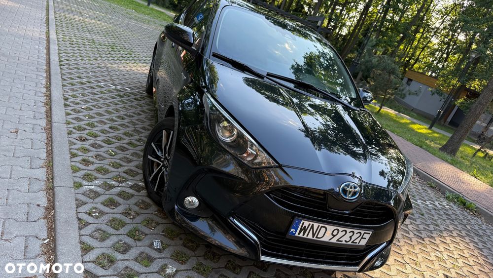Toyota Yaris Hybrid 1.5 Premiere Edition - 1