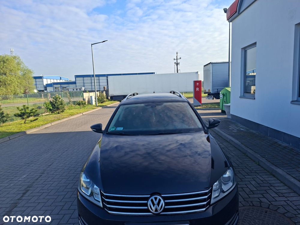 Volkswagen Passat 2.0 TDI DSG BlueMotion Technology Comfortline - 3