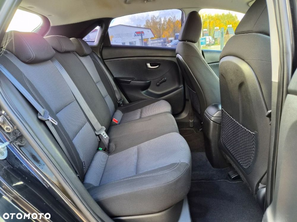 Hyundai i30 - 17