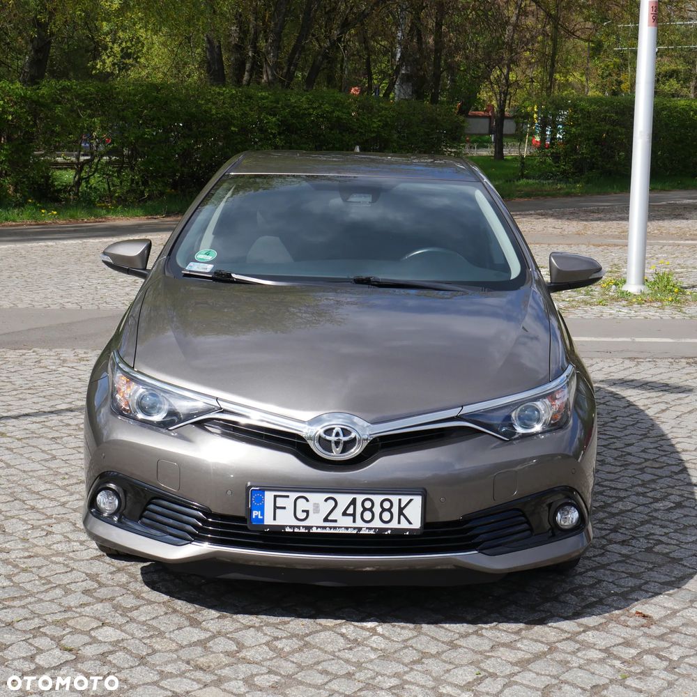 Toyota Auris 1.6 Premium - 5