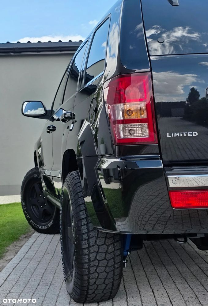 Jeep Grand Cherokee - 17