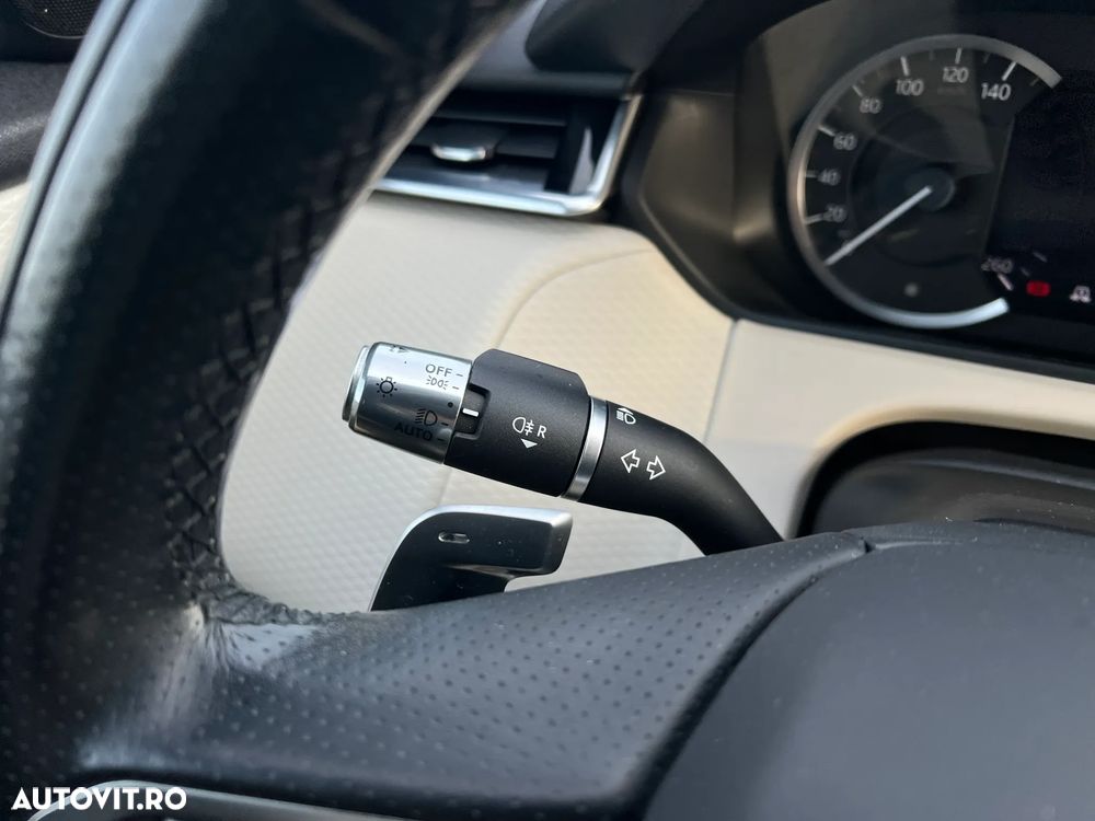 Land Rover Range Rover Velar 2.0 D200 MHEV Dynamic SE - 22