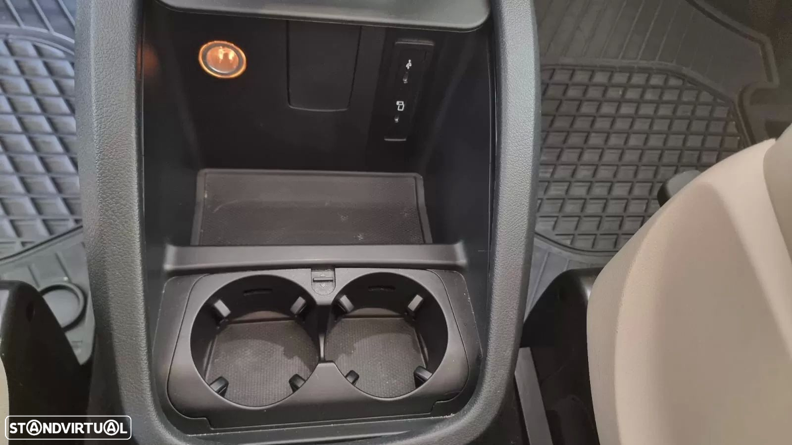 Mercedes-Benz V 300 d Longo Avantgarde - 11