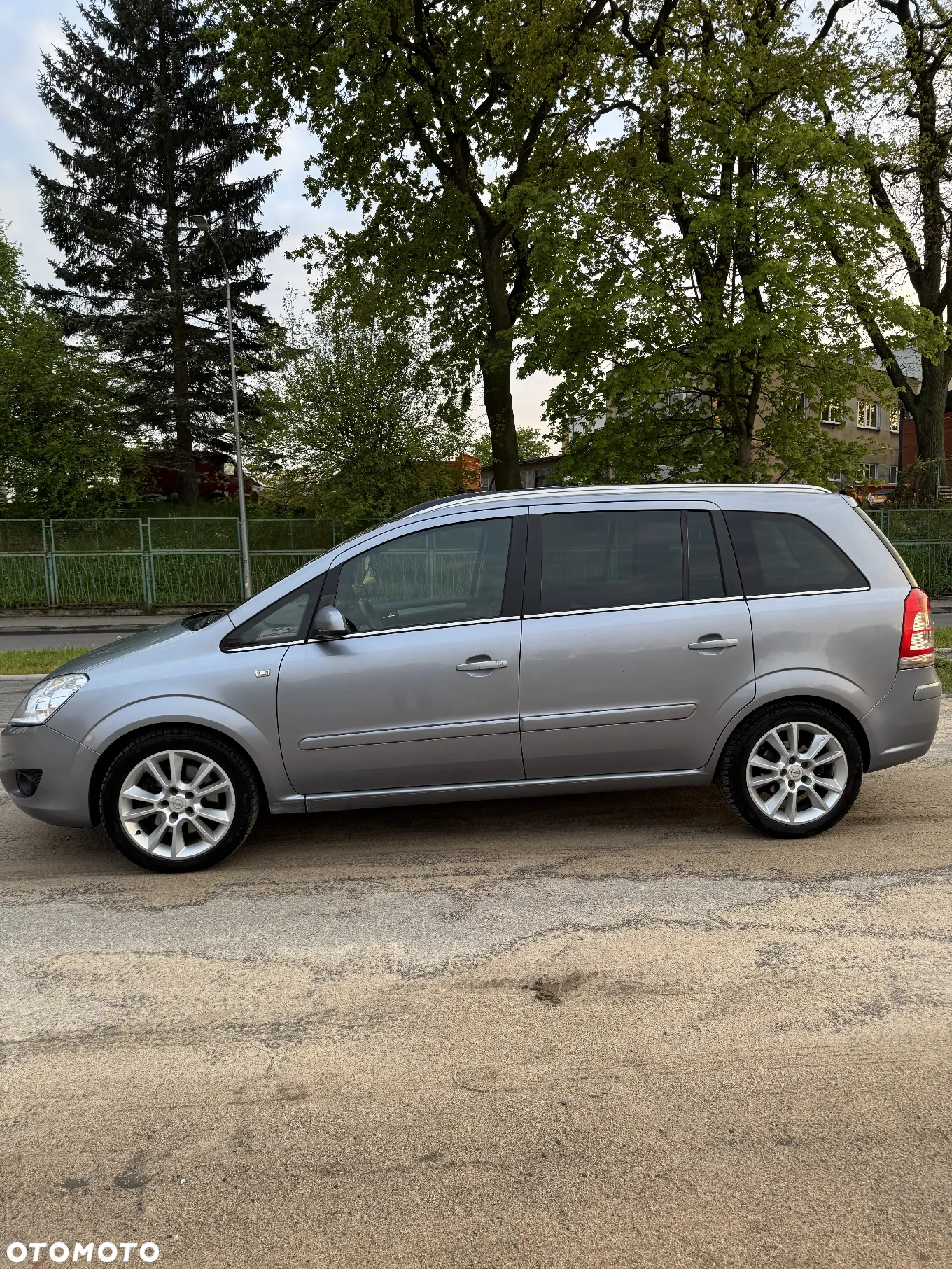 Opel Zafira - 3