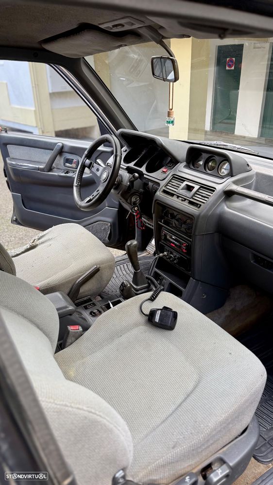 Mitsubishi Pajero 2.5 TDi GLS - 11