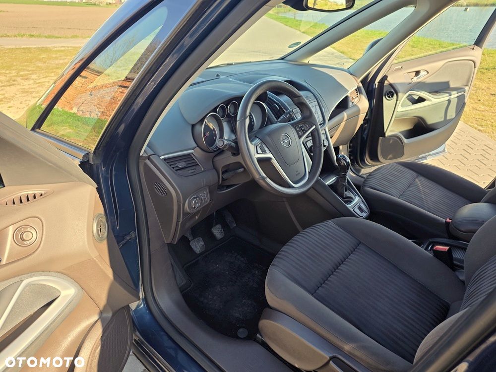 Opel Zafira 1.4 T Cosmo EcoFLEX S&S - 6
