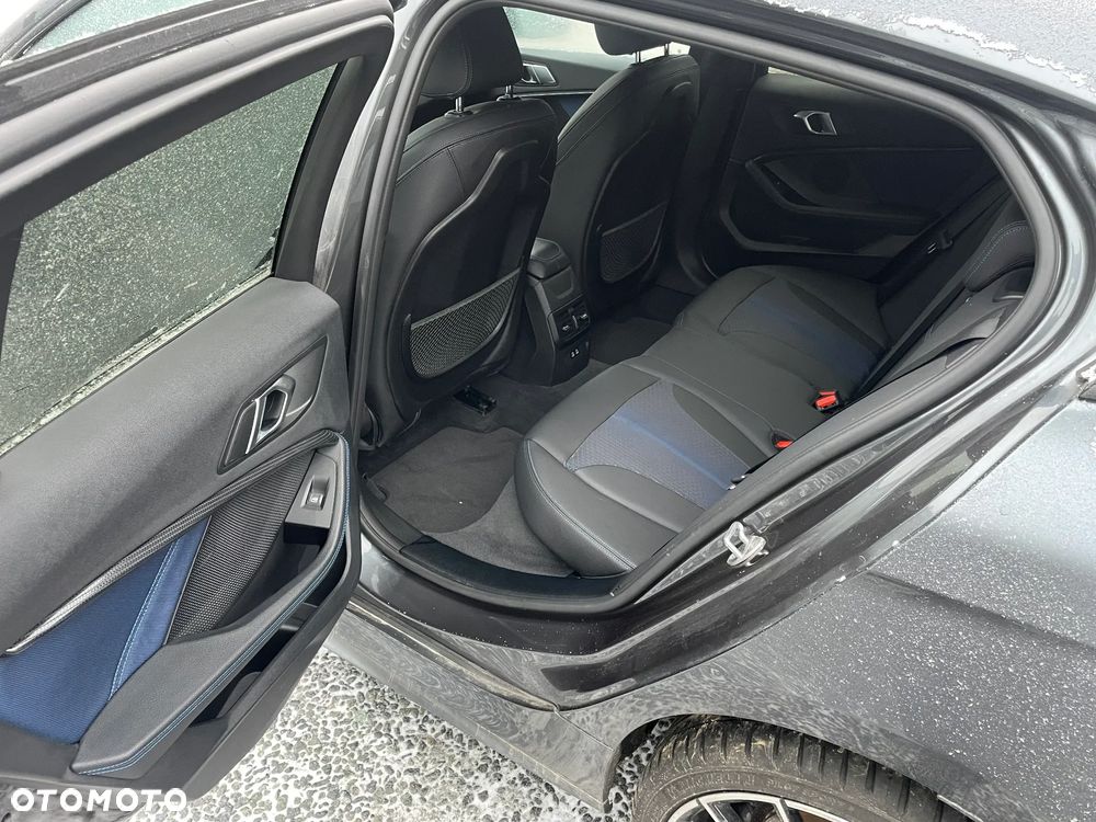 BMW Seria 1 120d xDrive Edition M Sport Shadow - 9