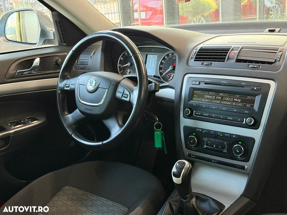 Skoda Octavia Combi 1.4 TSI FAMILY - 13