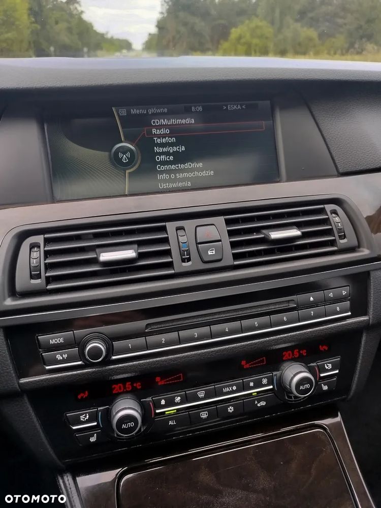 BMW Seria 5 528i Sport-Aut - 12