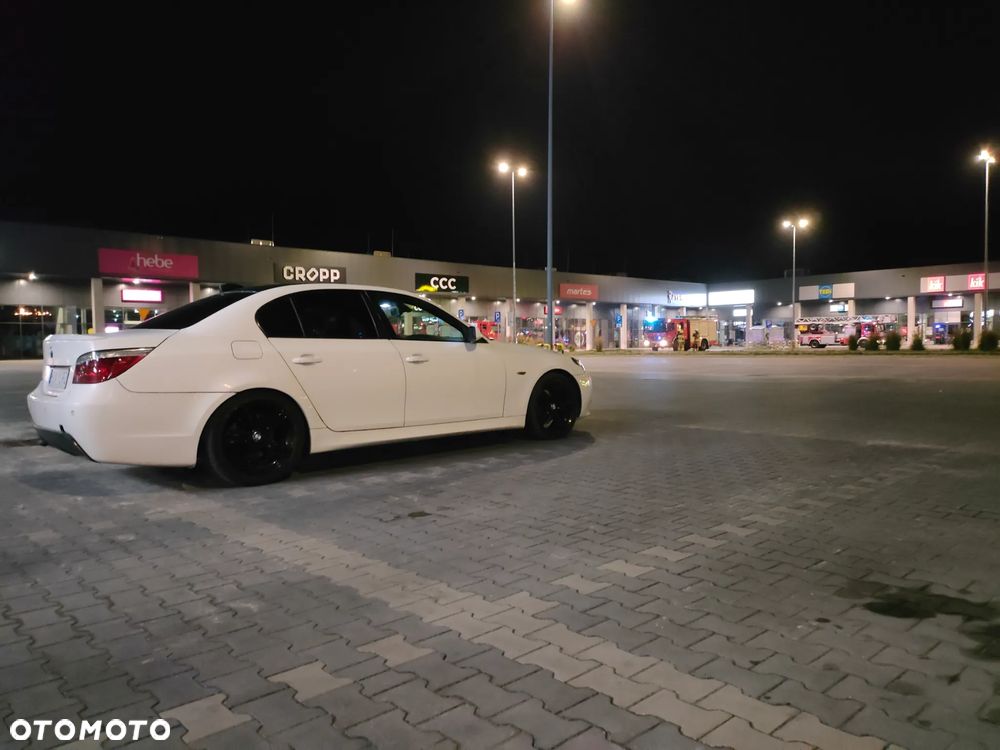 BMW Seria 5 530d - 13