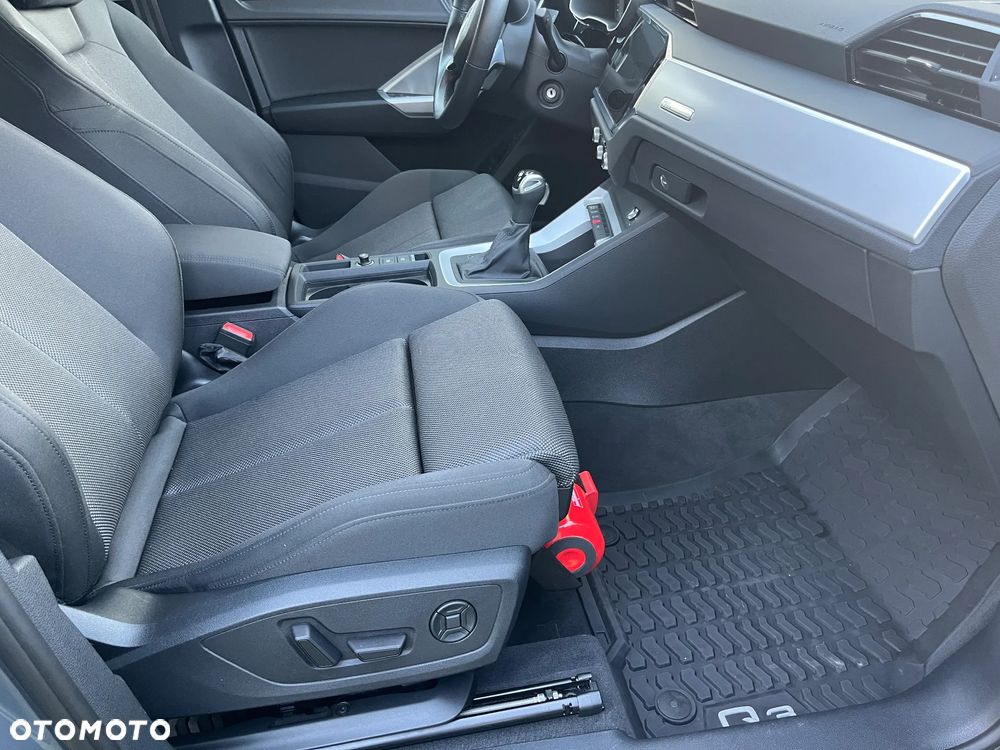 Audi Q3 35 TFSI S tronic - 10