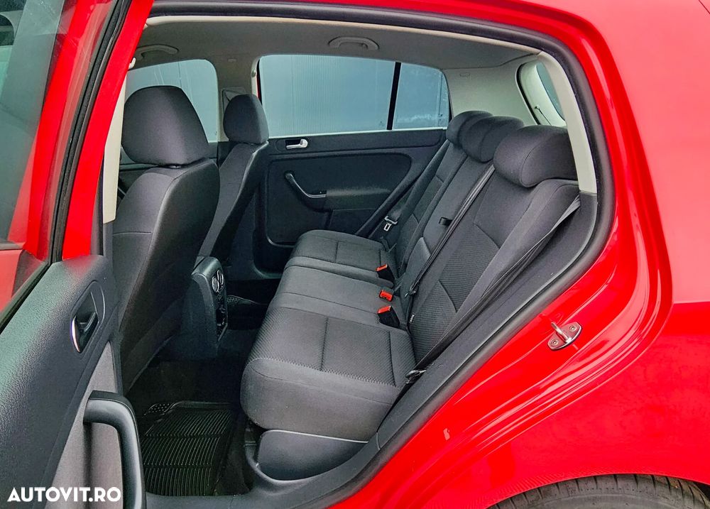 Volkswagen Golf Plus - 9
